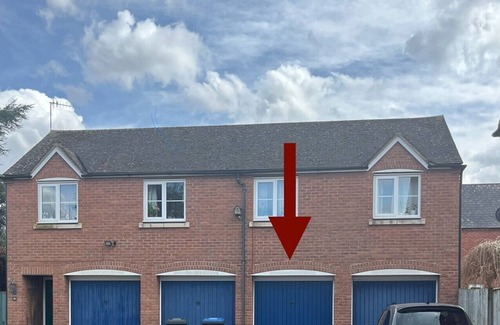 Stratford-upon-Avon Casa | Modern 1 bed house with parking