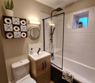 Crynant Apartamento | Modern 1 bed apartment next to beach and golf course