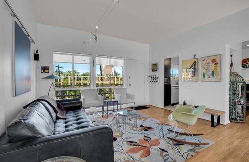 The Movie Colony Condominio | Modern 1-bedroom condo in the mid century haven of Palm Springs