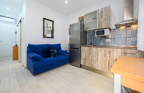 Colonia de la Prensa Apartamento | Modern 1-bedroom flat with terrace to relax in Madrid