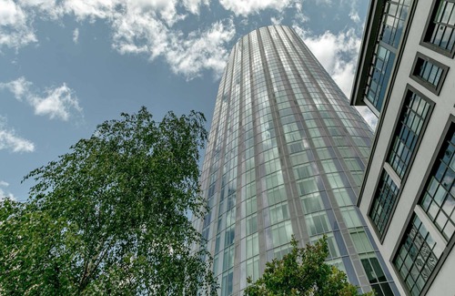 Stratford and New Town Apartamento | Modern 1-Bedroom Stay in Stratford near to Canary Wharf | Ideal for Business or Leisure