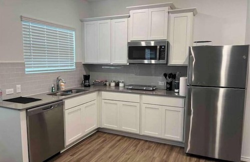 Leander Apartamento | Modern, 1 BR private suite with kitchen