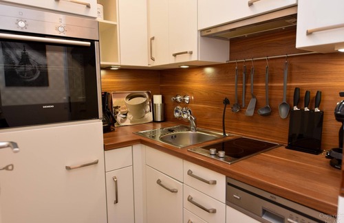 Duhnen Apartamento | Modern 1-room lake view apartment on the 2nd floor with balcony