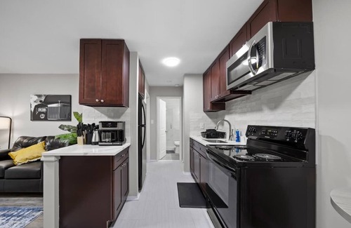 Hazel Park Apartamento | Modern 1BD Apartment Near Ferndale
