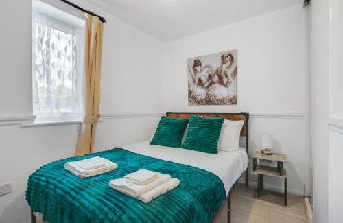 Tottenham Apartamento | Modern 1BR, 10 Mins to Central London & Hotspur stadium with Parking