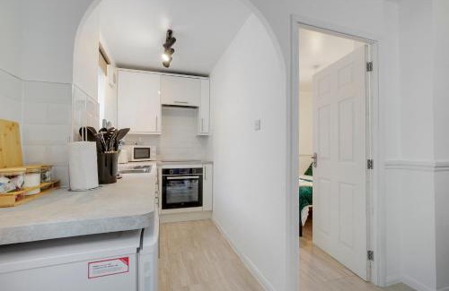 Tottenham Apartamento | Modern 1BR, 10 Mins to Central London & Hotspur stadium with Parking