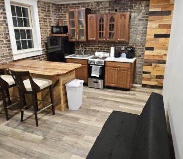 Maryville Apartamento | Modern 1BR Apartment in GREAT Location Unit 203