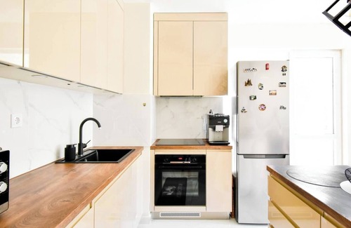 Plovdiv Apartamento | Modern 1BR Apartment with All the Comforts of Home