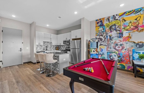 South Nashville Apartamento | Modern 1BR Getaway near Broadway – Sleeps 4!