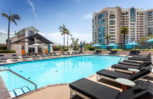 University City Apartamento | Modern 1BR in Heart of UTC - Close to Beaches, Shopping, Dining, UCSD
