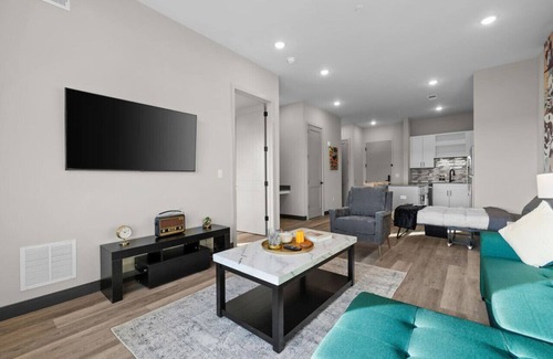 South Nashville Apartamento | Modern 1BR Oasis - Close to Broadway & Nightlife!