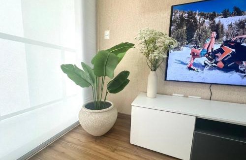 Santa Catalina Apartamento | Modern 1BR on J Prado Board San Isidro