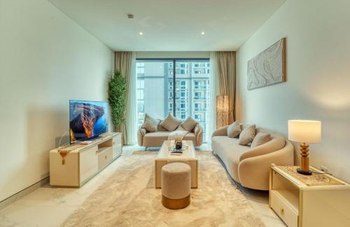Downtown Dubai Apartamento | Modern 1BR Retreat Creek Vistas