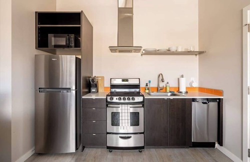 Ladd's Addition Apartamento | Modern 1BR Walk to Dining & Bars Fast WiFi + AC