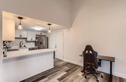 Citrus Heights Casa | Modern 2 bdrm 2bth gem! 15 mins from downtown!