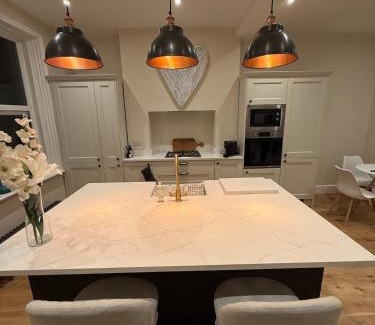 Jesmond Apartamento | Modern 2 Bed 2 Bath Apartment in Prime Jesmond Location