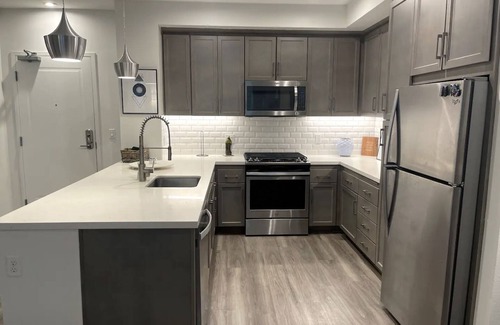 Cerritos Apartamento | Modern 2 bed / 2 bath near Disneyland