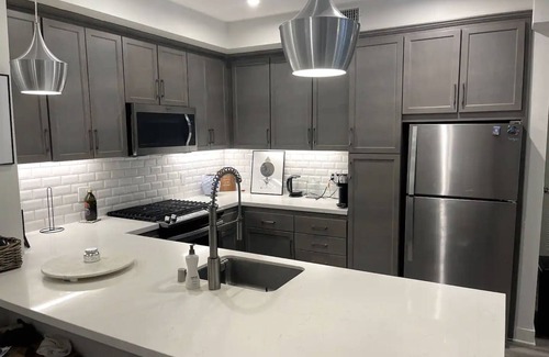 Cerritos Apartamento | Modern 2 bed / 2 bath near Disneyland