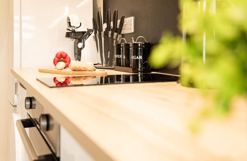 Wroxton Apartamento | Modern 2-Bed Apartment - Sleeps 4 - Free Parking