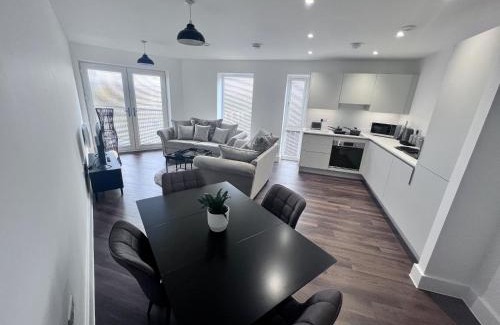 Bicester Apartamento | Modern 2 bed close to Bicester Village, Parking