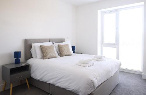 Bicester Apartamento | Modern 2 bed close to Bicester Village, Parking