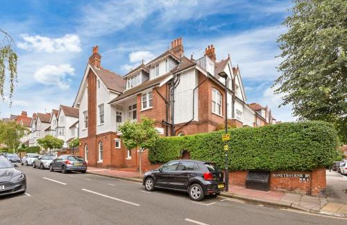 West Hampstead Apartamento | Modern 2 Bed Flat - Sleeps 6 - With Garden - West Hempstead - Near Station