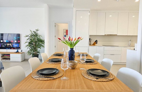 Casares Apartamento | Moderno apartamento de 2 dormitorios en planta baja Finca Cortesin