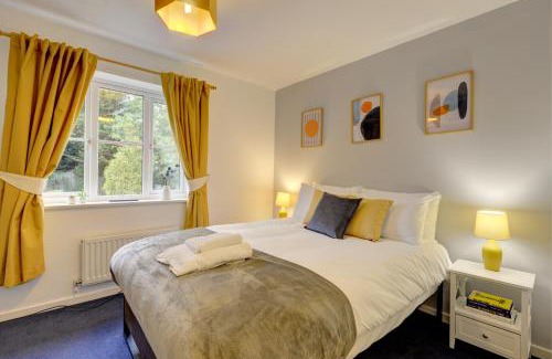 Long Itchington Casa | Modern 2 Bed House Sleeps 6 Southam Town Centre - Inspire Homes Ltd