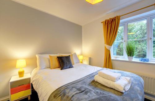 Long Itchington Casa | Modern 2 Bed House Sleeps 6 Southam Town Centre - Inspire Homes Ltd