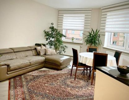 Sint-Jans-Molenbeek Apartamento | Modern 2-Bed Urban Apartment