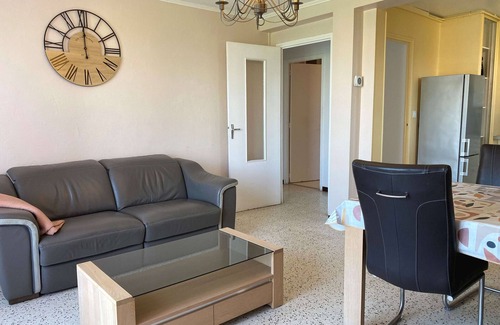 Balaruc-les-Bains Apartamento | Apartamento T3 con Ascensor y Parking, Cerca del Balneario, Totalmente Equipado
