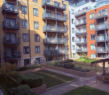 Whittington Apartamento | Modern 2-Bedroom 2-Bath Apartment- Contractors and Long Stays Dis-Count