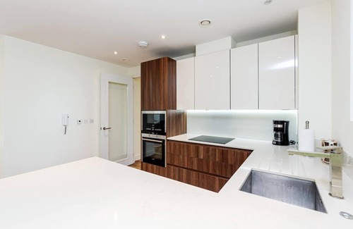 St. Mary's Park Apartamento | ***Modern 2 Bedroom 2 Bath Apartment- Riverside Location***