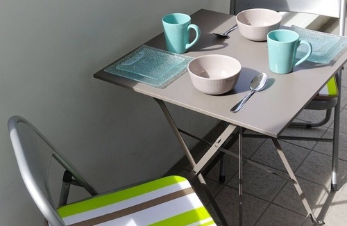 Meriadeck Apartamento | 60 m2 apartamento en el 3er piso de una residencia contemporánea