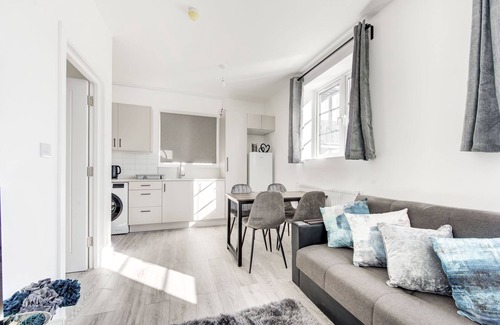 Coldharbour Apartamento | Modern 2-Bedroom Apartment in Vibrant Brixton - Perfect for City Explorers!