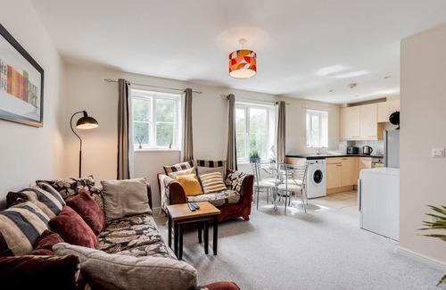 Oxford Apartamento | Modern 2 Bedroom Apartment in popular Jericho !!!
