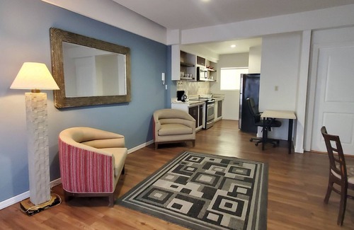 Playas de Tijuana Apartamento | Modern 2 bedroom apartment by the bullring