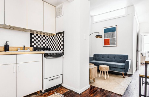 Hell's Kitchen Apartamento | Modern 2-Bedroom Apt in the Heart of Midtown