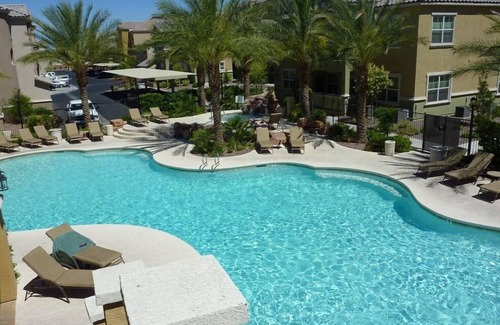 Spring Valley Apartamento | Modern 2-bedroom Condo in Vibrant Southwest Las Vegas NV