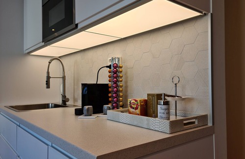 Stavanger Casa | Modern 2-bedroom lux apartment. Upscale neighborhood. Prime location.