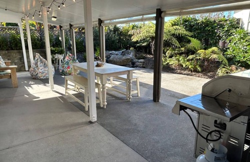 One Tree Point Apartamento | Modern 2 Bedroom Apartment-One Tree Point