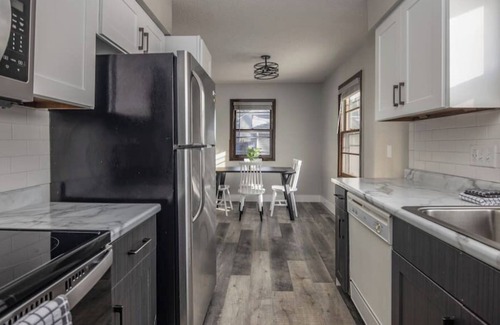 Clive Casa | Renovated 2 Bedroom Duplex in Quiet Neighborhood