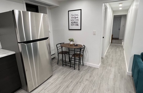 East Flatbush Apartamento | Modern 2 BR Apt Perfect For Traveling Professionals