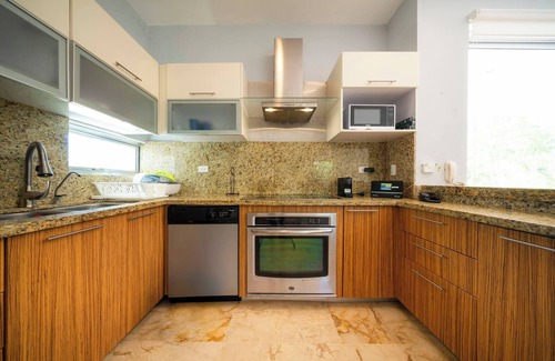 Zazil-ha Condominio | Modern 2 BR Condo with Pool, Near to the Beach CDM
