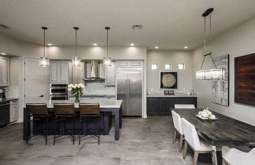 Lake Havasu City Casa | Modern 2021 New Construction Luxury Home 1 Min from Lake. Better than W hotel