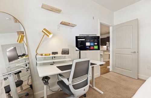 Frisco Apartamento | Modern 2B Close to The Star Toyota HQ Legacy West