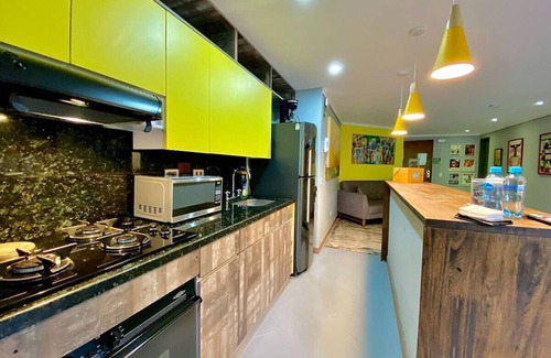 Las Lomas I Apartamento | Modern 2BD apt near Provenza and Parque Lleras