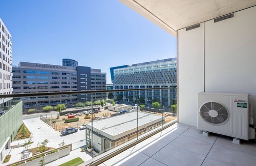 Phillip Apartamento | Modern 2BDR Apt in Phillip Gym | Pool | Parking