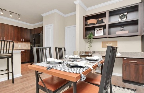 Lazybrook/Timbergrove Apartamento | Modern 2bedroom 2bathroom