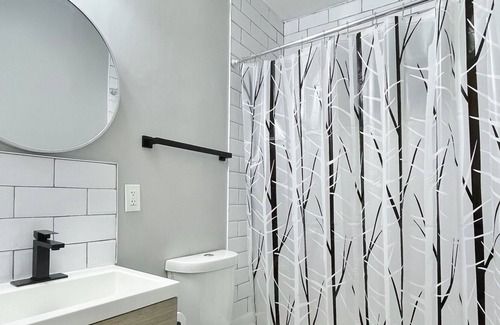 Anacostia Apartamento | Modern 2br 1ba Apt Unit in Historic District